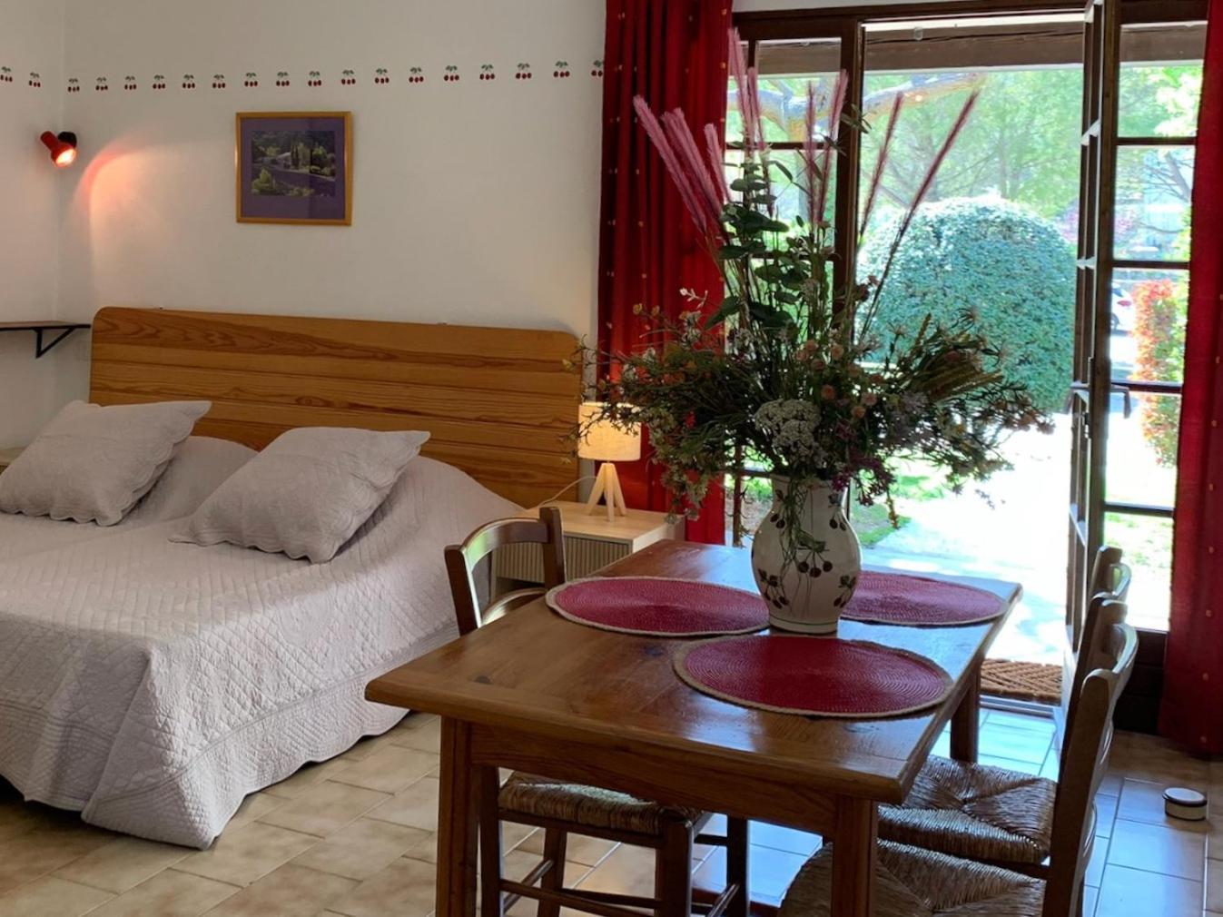 Gite La Loge 142 Route De Carpentras 84210 Venasque Εξωτερικό φωτογραφία